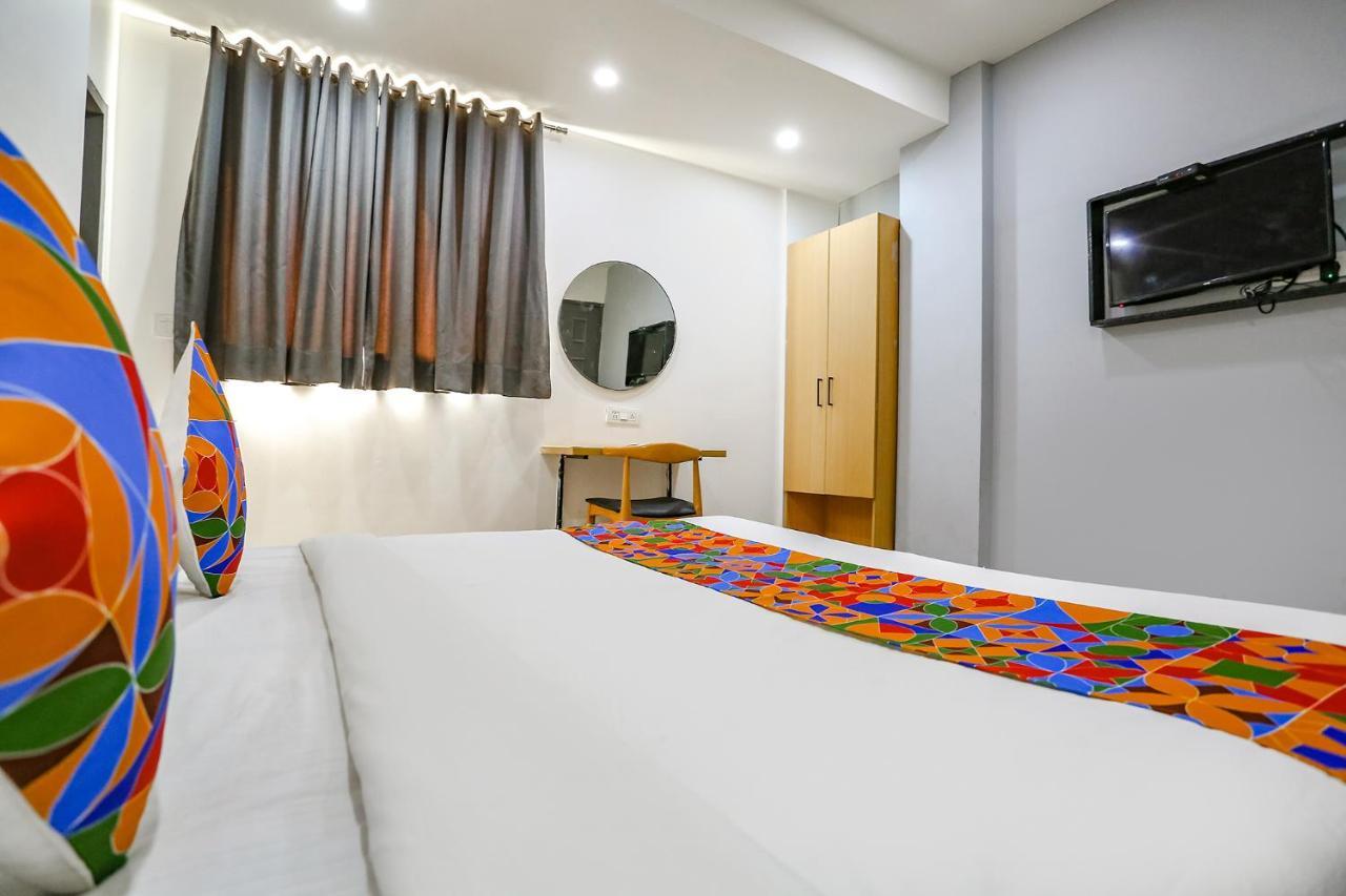 Fabhotel Vat - Meera Bagh Delhi (National Capital Territory of India) Exterior foto